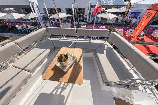 Full-Day Private Tour in Santorini by Luxury Catamaran - Should you book this Luxury Catamaran full-day tour?