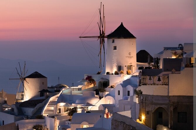 GreekAmerican guide Themistoklis to tour beautiful Santorini. - Akrotiri, caldera perspectives, and why volcanic beaches feel different here