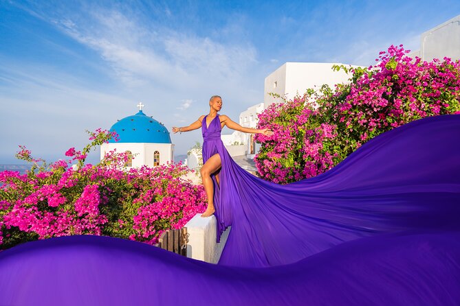 GROUP FLYING DRESS PHOTOSHOOT in Santorini - Flying dress magic, done with real-world structure