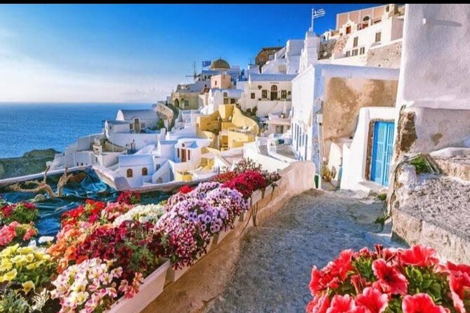 Half-Day Santorini Private Tour - Heart of Santorini Photo Spot: Quick Fun by the Caldera