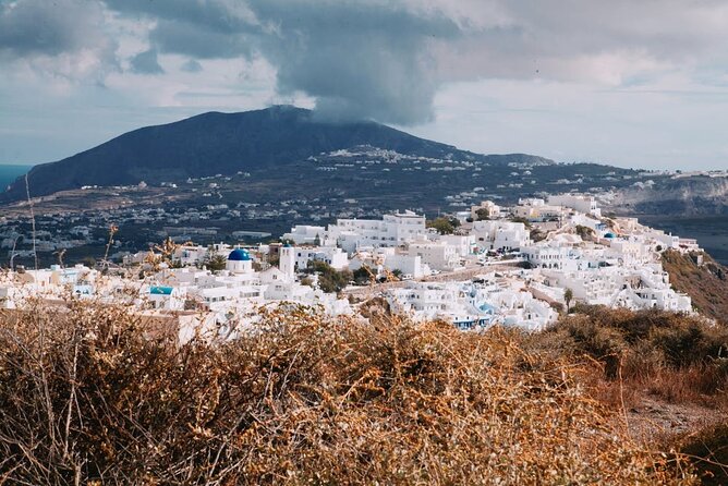 Half Day Santorini Tour with Sunset in Oia - Perissa Black Sand Beach, 90 minutes that set the tone