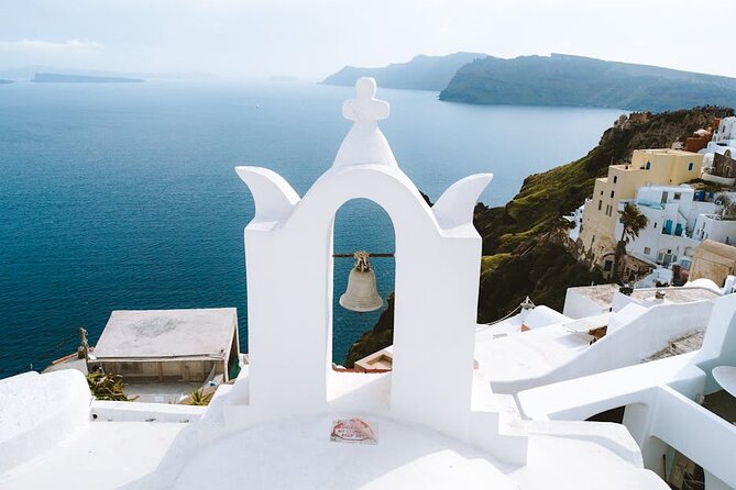 Half Day Santorini Tour with Sunset in Oia - What makes the itinerary feel authentic, not generic