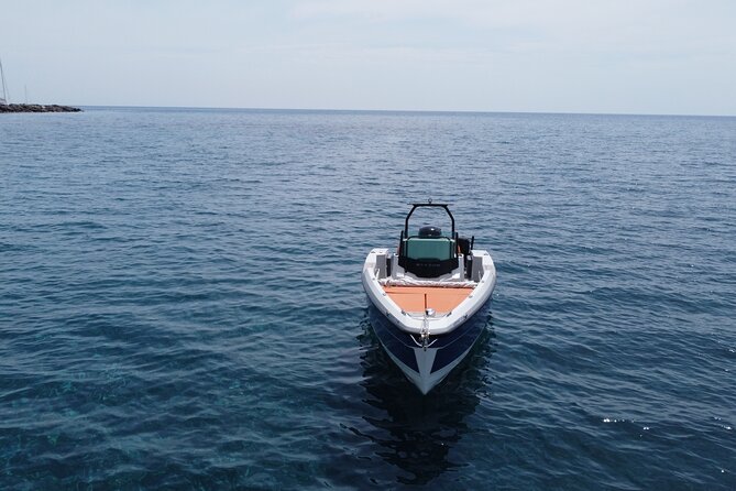 Half Day Saxdor Boat Rental in Santorini - Safety Briefing and Why This Feels Manageable