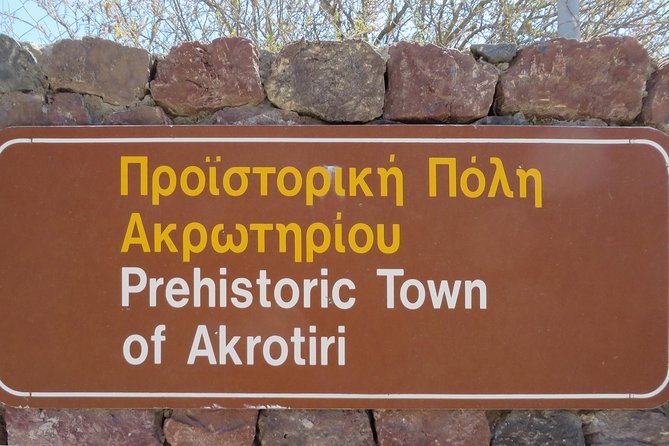 Historic Heritage Tour of Santorini (Akrotiri) - Stop 3, Emporio (Emborio): Venetian Walls, Windmill Views, and Fortress Ruins