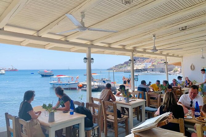 Island of Thera in One Day: 8h Island Tour, Lunch & WineTasting - The smart part of an 8-hour Santorini island loop