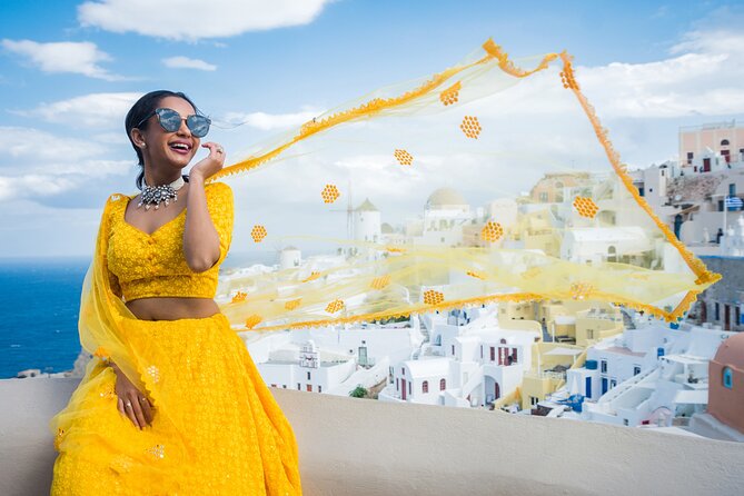 Memories of Santorini - Photoshoot in Oia - Price and value: is $180.72 per group really fair?