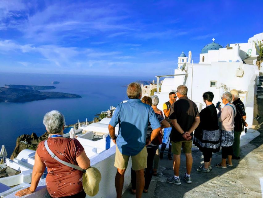 North Santorini: Private Tour with Oia Sunset by Natives - How the guide turns sites into a story