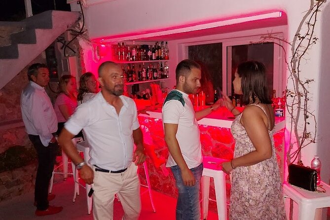 Odysseys House Santorini - Sea Views and the People Factor (Mr John and Catia)