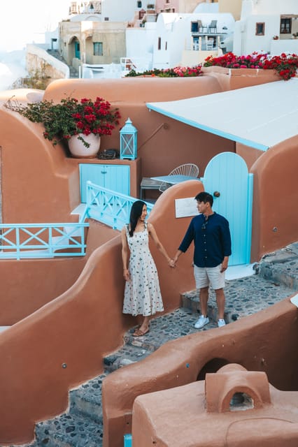 Oia: Couple photoshoot with 30 edited Photos - Price and value: why $169 for up to 3 can make sense here