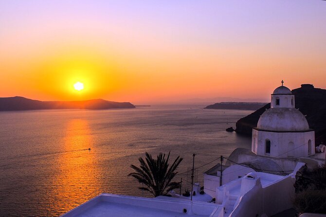 Personalized Instagram Tour of Santorini - Megalochori in 30 Minutes: Traditional Streets and Church Squares