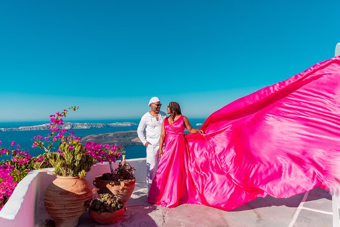 Photoshoot in Flying Dresses in Santorini - Getting Ready Without the Usual Changing Chaos