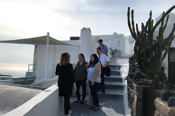 Private 5 Hours Highlights Tour by Native Guide with Wine Tasting - Oia in One Hour: Best for Icons, Shops, and Resetting Your Camera
