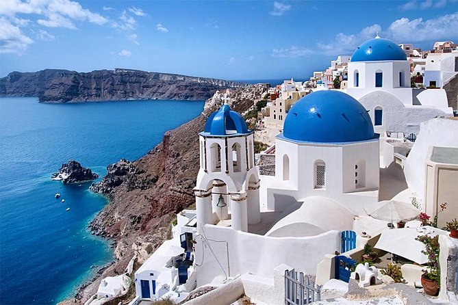 Private 8h tour on Santorini - Stop 3: Perissa Black Sand Beach for swimming and an easy meal
