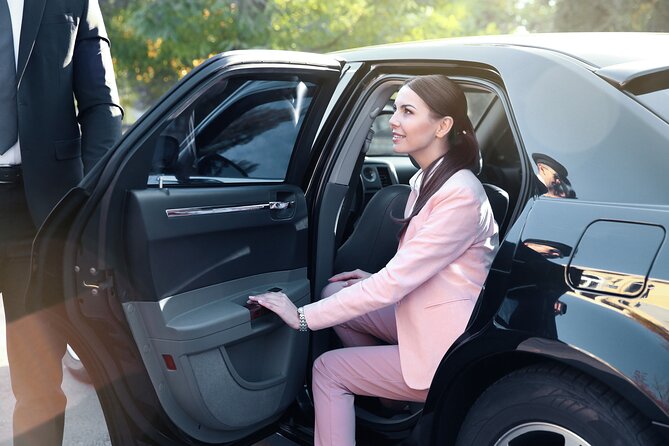 Private Arrival Transfer From Santorini Airport To All Destinations - Key Things I’d Notice First