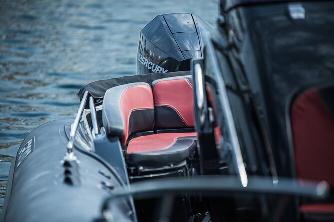 Private Boat Tour of Santorini - Why a private boat setup is the smart move in Santorini