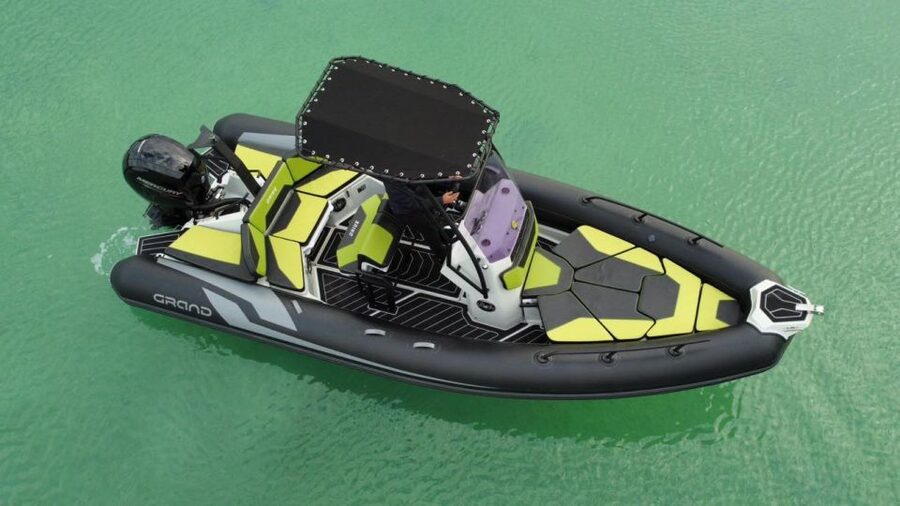 Private Boat tour with snorkeling & Sea Caves - Why a private speedboat from Perivolos feels like time well spent