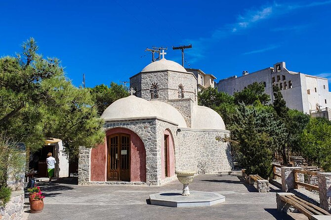 Private Custom Land Tour in Santorini with a Local - Oia for streets, blue domes, and the best panoramic viewpoints
