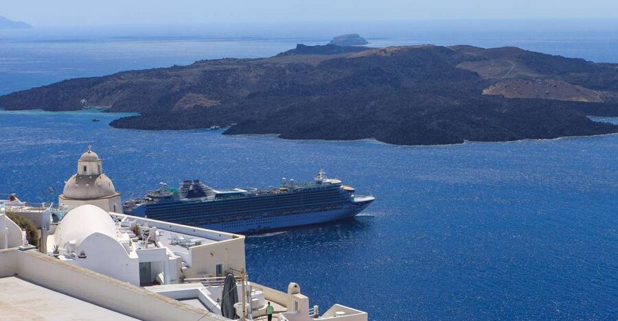 Private Famous Sights Tour with Local Guide in Santorini - Pickup points that make the tour easy to start