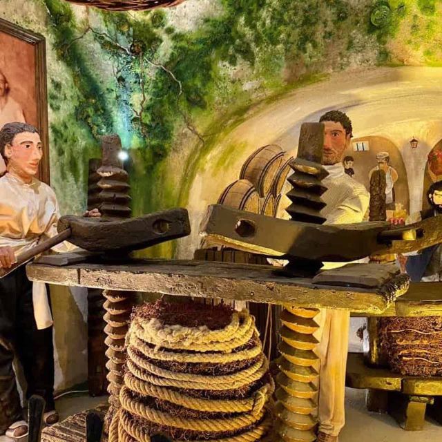 Private Full-Day Tour with winery visit - Megalochori: Cycladic alleys away from the biggest crowds