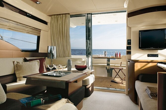 Private Motor Yacht Cruise with BBQ, Open Bar & Transfers - BBQ, open bar, and the food that actually satisfies