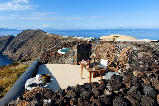 Private Romantic Sunset Dinner with Caldera views in Santorini - Romance add-ons that can level up the whole setup