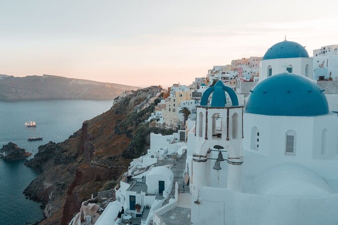 Private Santorini 4-Hours Tour : Oia, Megalochori & wine tasting - Driver-guide format: why it can feel personal, and what to watch for
