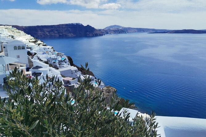 Private Santorini Daytime Wine Tour - Pickup realities on Santorini’s steep streets