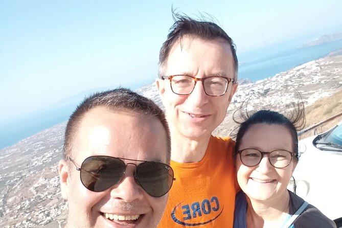 Private Santorini Sightseeing Tour with Local Driver - Stop 1: Oia, caldera views and blue domes in an efficient 1 hour