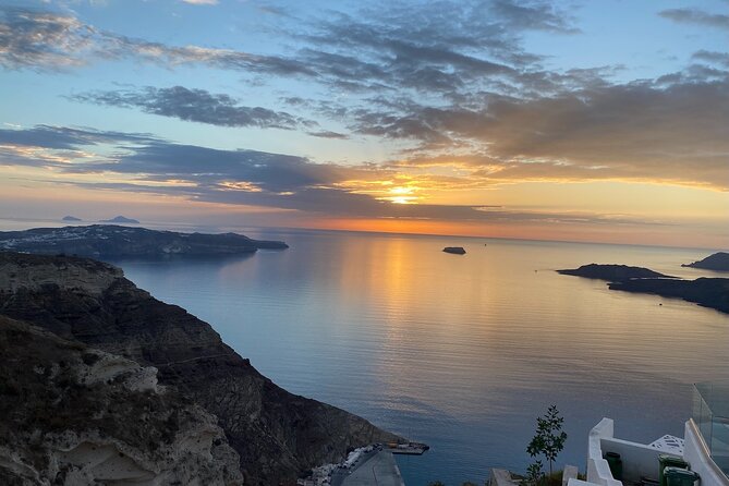 Private Sunset Wine Tour – Caldera Views & Premium Tastings - Private pickup and the late-afternoon timing that makes it work