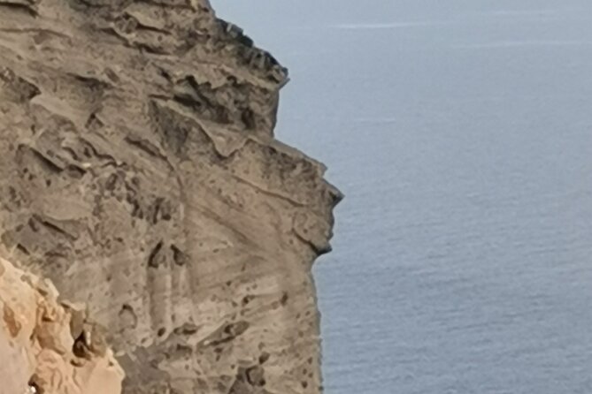 Private Tour in Santorini Hidden Spots - Red Beach near Akrotiri: geology and color with 45 minutes to play