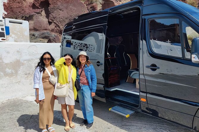 Private Transfer from-to Santorini airport to-from anywhere in Santorini Island - Inside the minivan: Wi-Fi, comfort, and practical touches