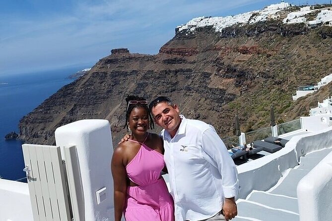 Private Transfer in Santorini - Airport,Hotel & Town Pickups - Hotel and accommodation pickups: how the service handles tricky entrances