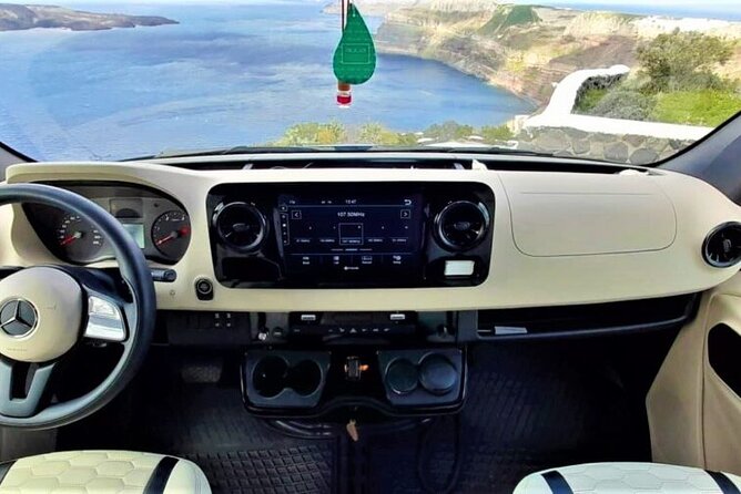 Private Transportation from Airport to Oia - Should You Book This Transfer?