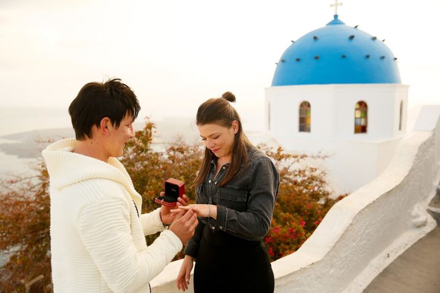 Proposal Photographer in Santorini - What makes the photos feel modern, not staged