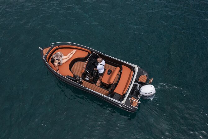 Rent a boat - Included on Board: The Small Things That Make It Easier