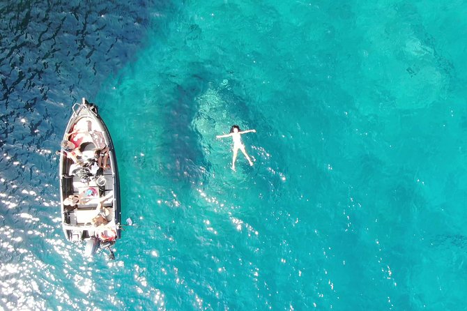Rent a Boat in Santorini without a License - Training, Safety Gear, and a Private Pace You Can Feel
