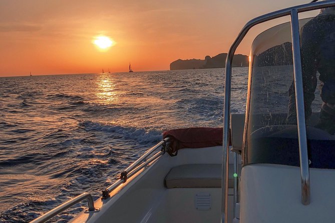 Rent a Boat in Santorini without a License - Key Things That Make This Boat Rental Worth Your Time