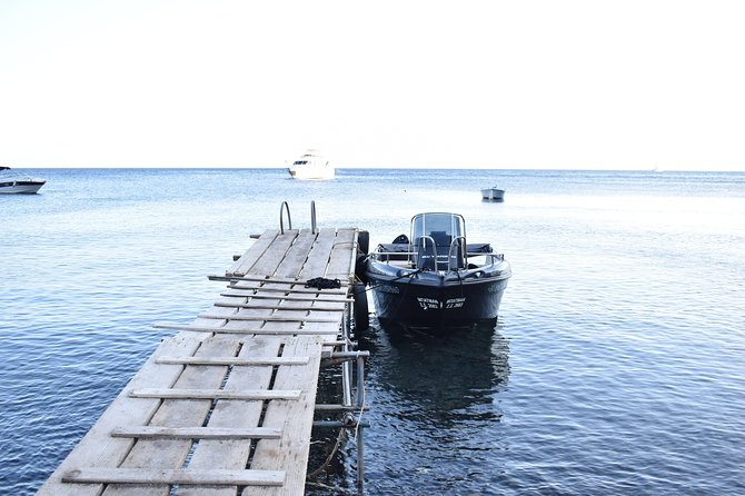 Rent a Boat in Santorini without a License - What’s Onboard: Snacks, Water, Snorkeling Gear, and Safety Stuff