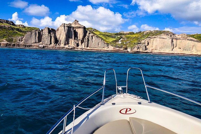 Rent a Boat in Santorini without a License - Boat and Practical Comfort: New, Easy to Drive, Built for a Relaxed Day