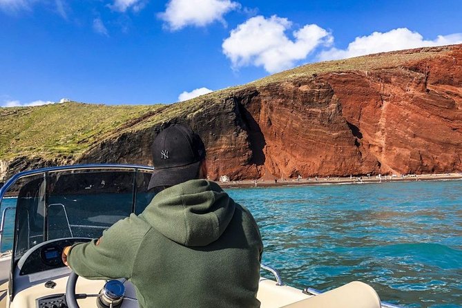 Rent a Boat in Santorini without a License - Why Driving Your Own Boat on the Santorini Caldera Feels Different