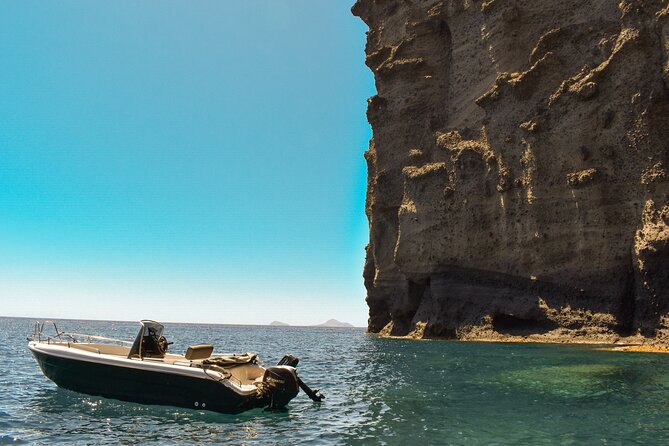 Rent a Boat with 30/50hp Engine in Santorini without a License - Your day’s flow: Vlichada departure, caldera cruising, Thirassia and volcano time