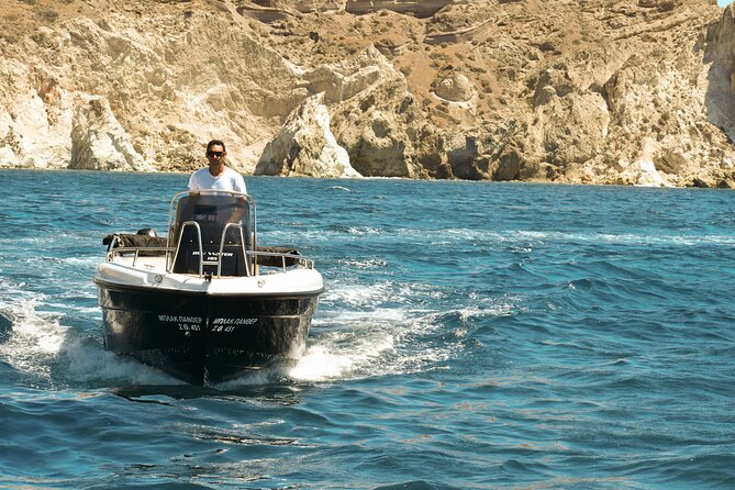 Rent a Boat with 30/50hp Engine in Santorini without a License - Who this boat rental suits best, and who should reconsider
