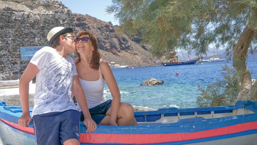 Santorini 2-Day Combo: Volcano Boat Cruise & Island Bus Tour - Day 2: Profitis Ilias viewpoints and Oia sunset, in the right order