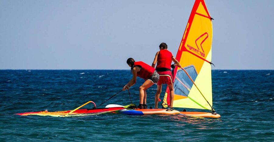 Santorini: 2-Day Guided Windsurfing Lesson - Santorini windsurfing, but make it learnable