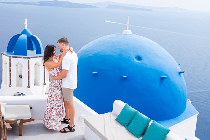 Santorini 3 hours Photo Tour with your personal Photographer - Your photographer and driver: why Vicky’s style matters for results