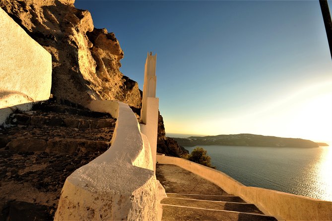 Santorini 3-Winery Tour with 12 Wine Tastings and Oia Sunset - Oia Main Street and Sunset: Time to Enjoy the Moment