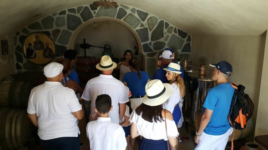 Santorini: 4hr Private Accessible Panoramic Views Tour - Price and value: is $212 per person worth it?