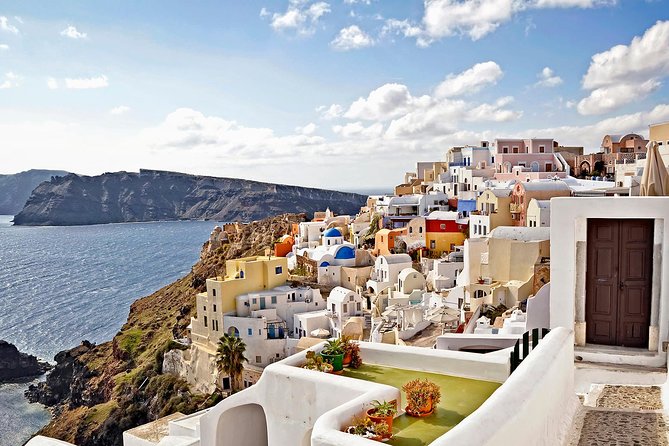 Santorini: 4hr Private First Impressions Tour - Pickup, the cable-car area, and why timing matters on Thira