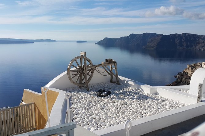 Santorini: 4hr Small Group Shore Excursion with Minimum Walking - Castle of St Nicholas: cave houses and caldera drama