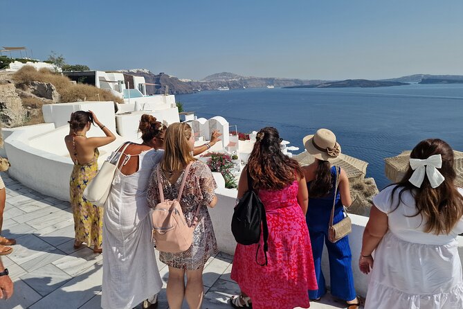 Santorini: 6hr Small Group Goddess Getaway Women-Only Tour - Kamari: promenade strolling and volcanic beach reset time